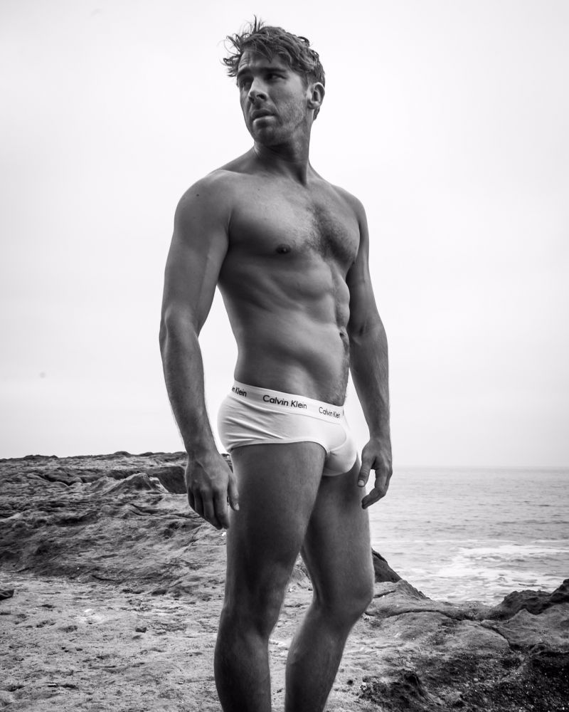 Cut__Guy's tweet photo. Yes, Hugh Sheridan is #TeamHelmet, and here's the proof. #Circumcised https://t.co/qh4KPtBvqX