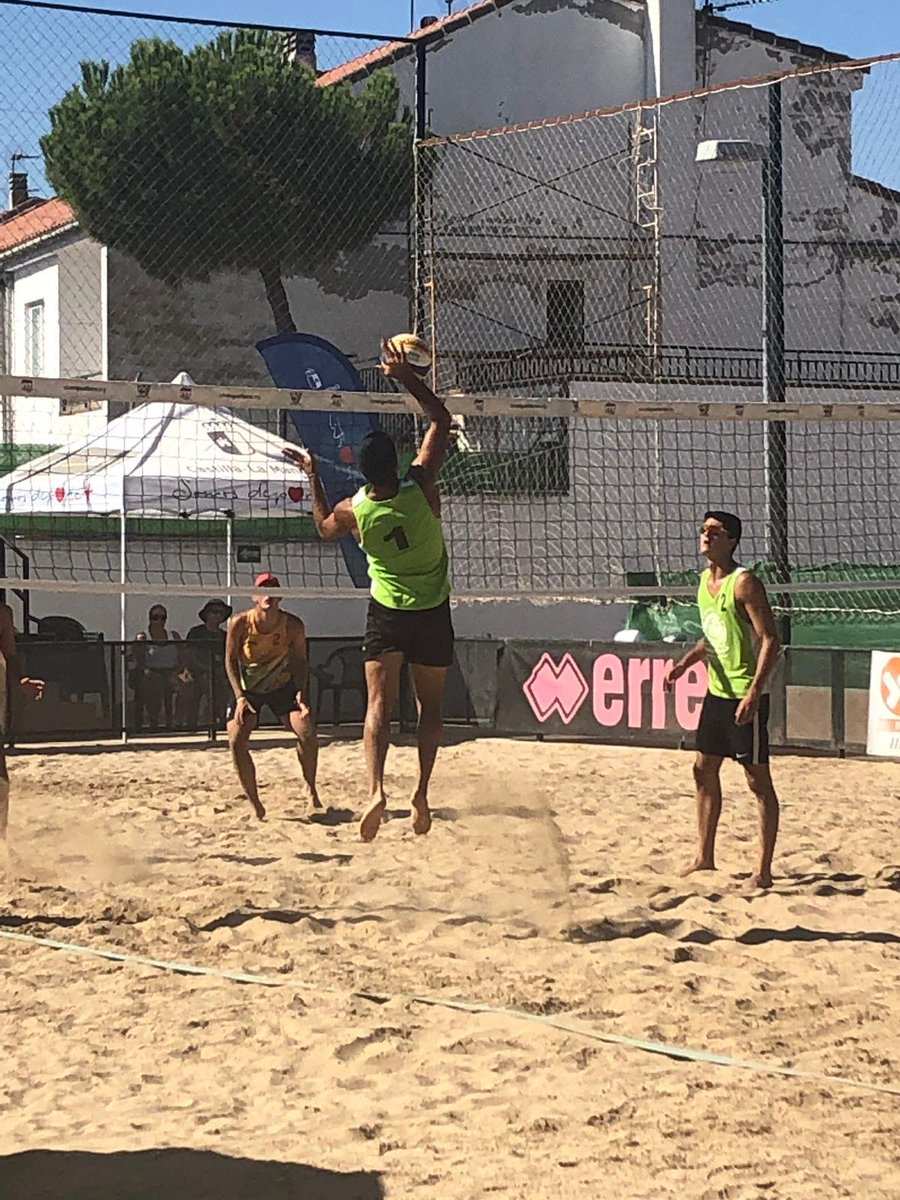 CUADRO DE CONSOLACIÓN!!

Sardivoley/-CNT
Aragón VP/-ARA
22-20;16-21;8-15