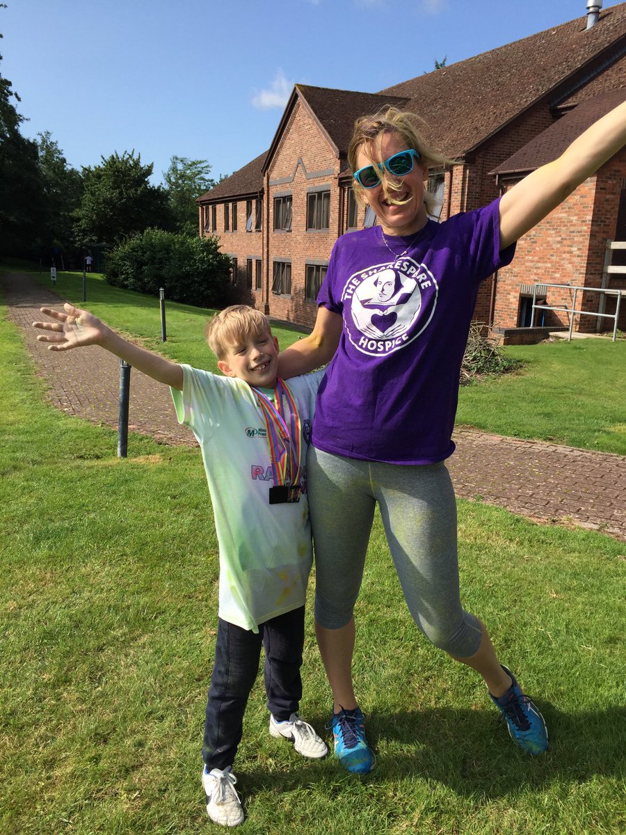 ⁦<a href="/StratfordManorQ/">StratfordManorQ</a>⁩ ⁦<a href="/TheBardsHospice/">The Shakespeare Hospice</a>⁩ #rainbowrun great day for it, well done runners