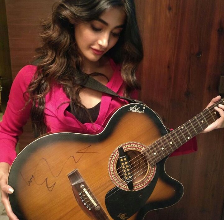 New dynamic singer <a href="/hegdepooja/">Pooja Hegde</a> is available to Tollywood after #AlaVaikunthapuramulo movie, it's interesting how #Pooja voice in a song😍💞😘