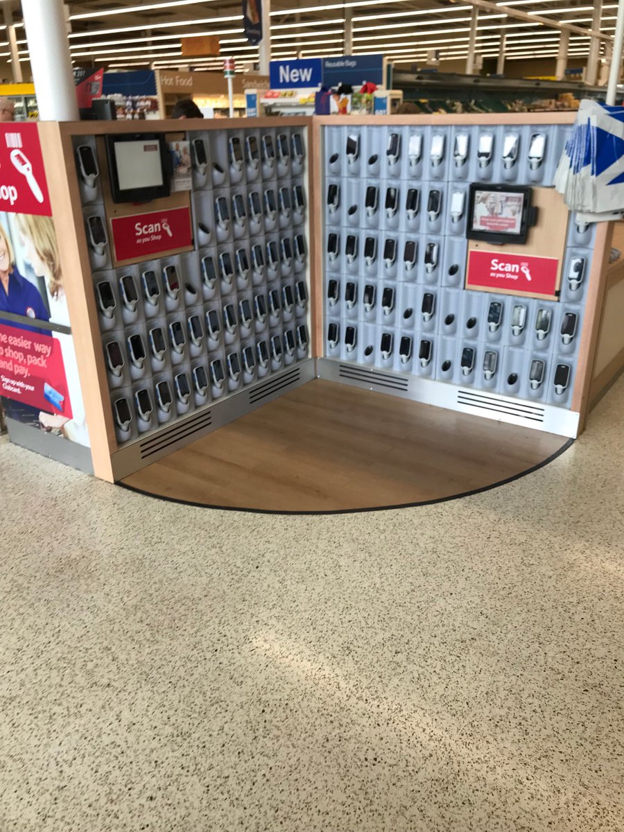 ardler67's tweet photo. And with a bleep another job goes..I despise these vile monstrosities. #humanjobs #tesco https://t.co/FqATBXsniT