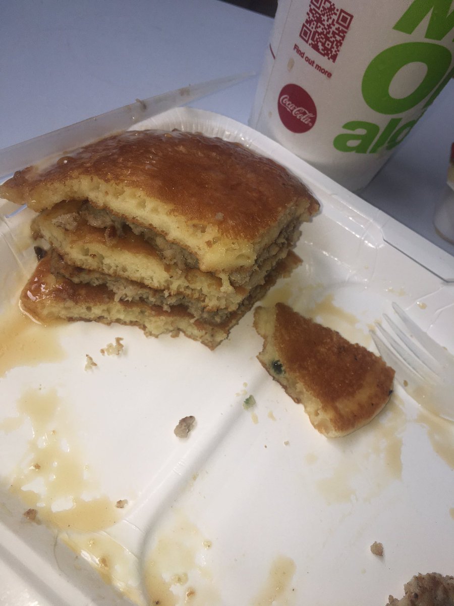 KatASalmon's tweet photo. Didn’t request a side of mold with my pancake! 🤢 @McDonaldsUK @ubereats_uk @foodgov @CamdenCouncil #BreakfastInBed #SundayMorning #McDonalds #pancakes #CocaCola https://t.co/Ooe6IHISeX