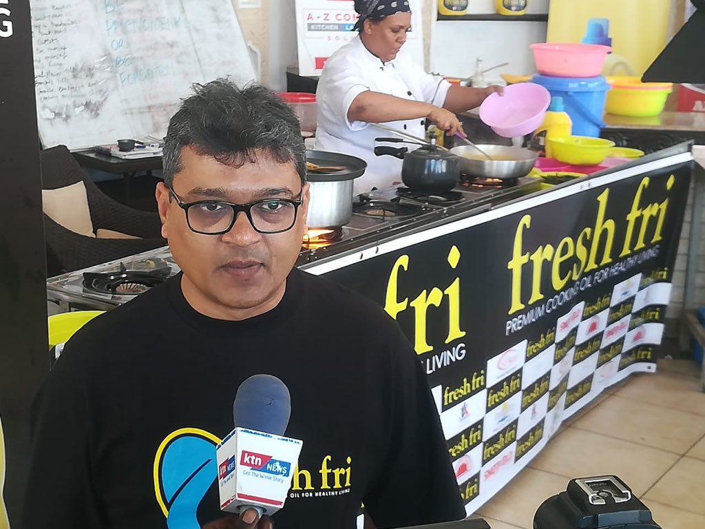 foodsnfoodies's tweet photo. Chef Maliha broke the record!!!! She did that in the morning and I am super happy for her. She is not stopping though, her target is 75 hours of non stop cooking. https://t.co/TTYfcYdPBN