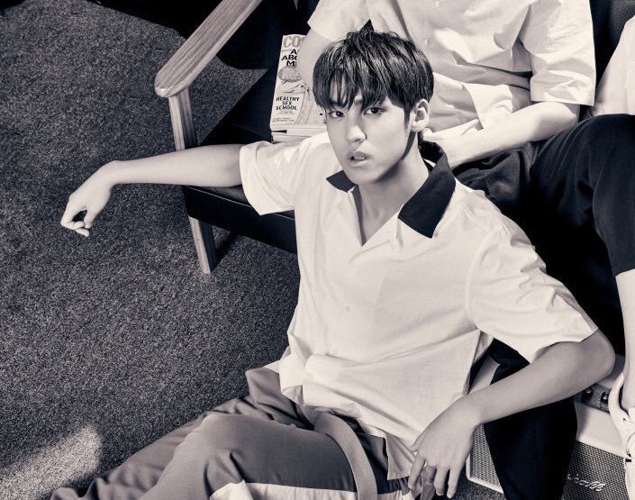 nuvi68's tweet photo. 아가씨 au로 윱욯... 근데 약간 스토리를 다르게 둘이 어렸을 때부터 같이 큰 소꿉친구였으면 좋겠음 욯을 어릴 때부터 키운 유모의 친 아들이 윱인 거 어쨌든 보고싶은 장면이 있어서 여차저차 윱네 어머니는 돌아가셨고 욯네가 갈 데없는 윱을 그냥 집에서 살게 해줌 https://t.co/aFmT5ULwrf