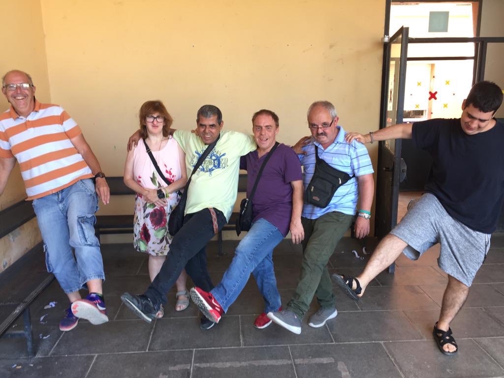 prodisterrassa's tweet photo. ☀️Gaudir de l’estiu és ideal per recarregar piles. A Cabrera de Mar ens ho estem passant genial i no ens perdem cap concert a la nit. Seguim! #JuntsSomCapaços #EstiuProdis https://t.co/LmtOm6DQCn