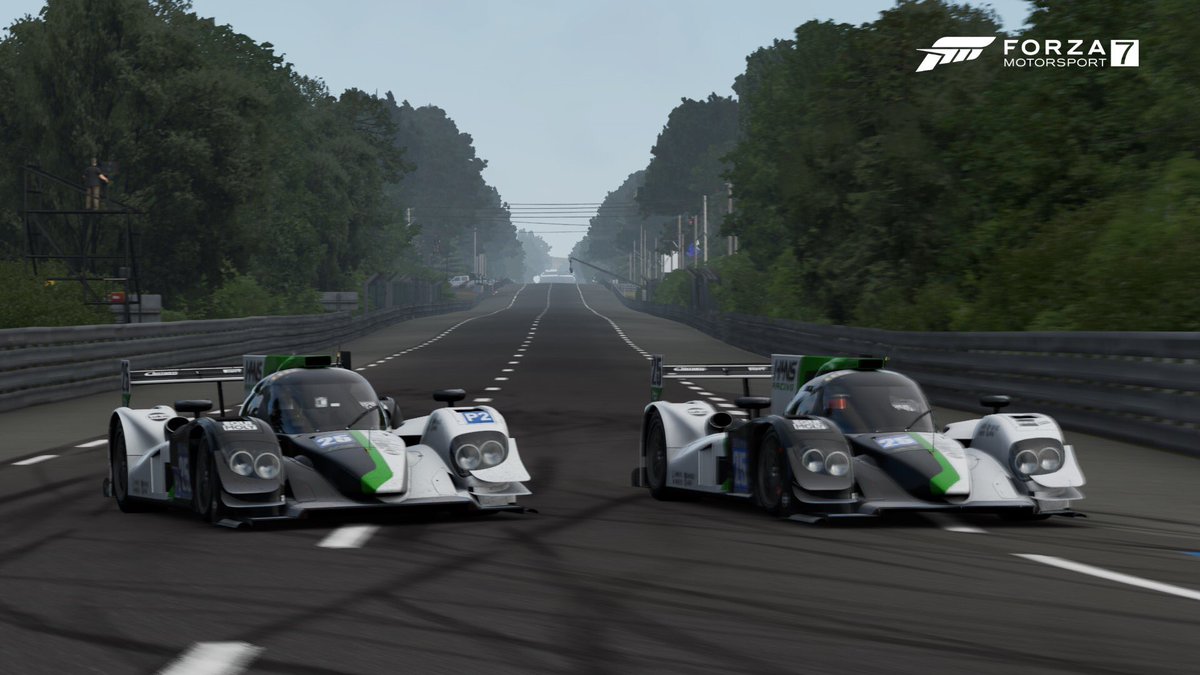 H4nsTeam's tweet photo. Mega Fight für unseren LMP2 Fahrer @MBordon13 eben in Stint 10. Bis der Reifenstapel kam..... Trotzdem gute Leistung auch von @Mmoerzin 
Aktuell fährt Equi im LMP genau so stark. @whitenake84 pilotiert den GTE #77 #NeverGiveUp https://t.co/wr4gx7NRgB