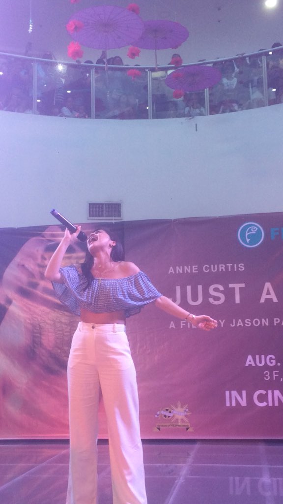 steephdizon's tweet photo. GRABE. WALANG KUPAS. 

#JustAStrangerMovieTour https://t.co/0MmhVgsy9K