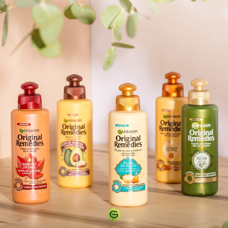 Garnier_es's tweet photo. Champús, acondicionadores y mascarillas para cuidar tu pelo, pero... ¿utilizas también los aceites sin aclarado de #OriginalRemedies?🤔 Te ayudarán a suavizar y nutrirlo, y lo mejor es que son ¡sin aclarado!
¡ELl mejor aliado antiencrespamiento! #ElPoderDeLoAutentico https://t.co/dvwW4u8Wb7
