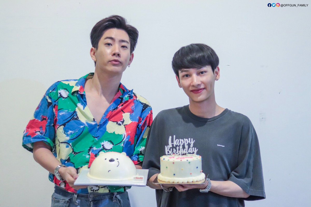 HBD ค่ะพี่เอ็กซ์ <a href="/xiseks/">x-nuttapong</a> มีความสุขมากค่ะ สุขภาพแข็งแรงนะคะ ขอบคุณที่สร้างสรรค์ผลงานที่ดีและมีคุณภาพให้กับ #ออฟกัน ได้เล่นนะคะ 🙏  หวังว่า จะได้เห็นผลงานที่ดีแบบนี้อีก แอบรอเรื่องต่อไปให้ออฟกันนะคะ 💚