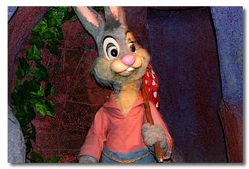 تويتر みつき على تويتر 昔々 あるところに 体は小さくて弱くても頭は鋭い うさぎどん がいました うさぎどんは毎日トラブルばかり起こる故郷に嫌気がさし 生まれ故郷を旅立ち 何処かにあるという 笑いの国 を探しに行くことにしました 周囲の動物達は