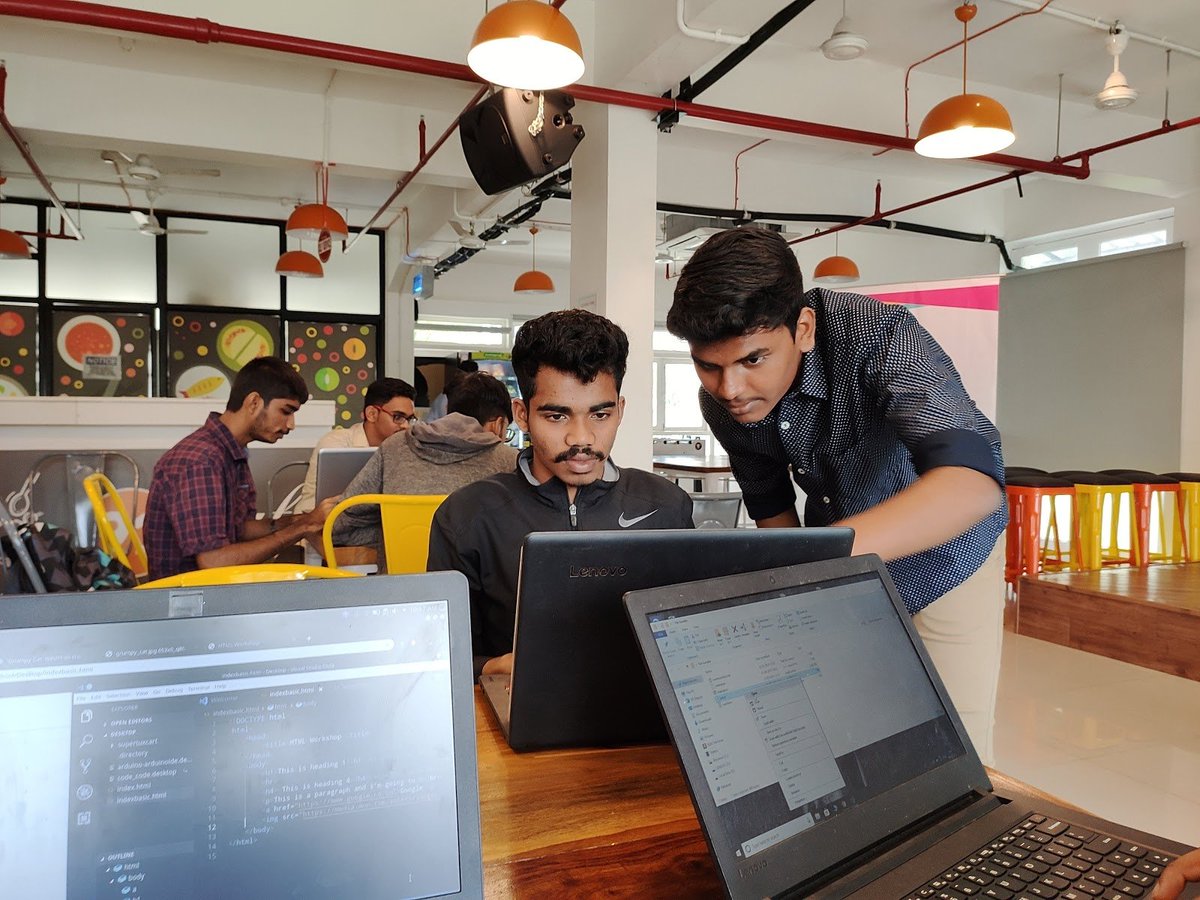 vipul_chodankar's tweet image. Facilitated a session on &apos;Front End Web Development&apos; along with @ShreyKeny  where we covered the basics of HTML, CSS and talked about various web technologies. 

The event &apos;Front /&amp;gt; Meetup&apos; was organised by @devclustergoa  in association with @fbplatform.

#devcluster #devcircles