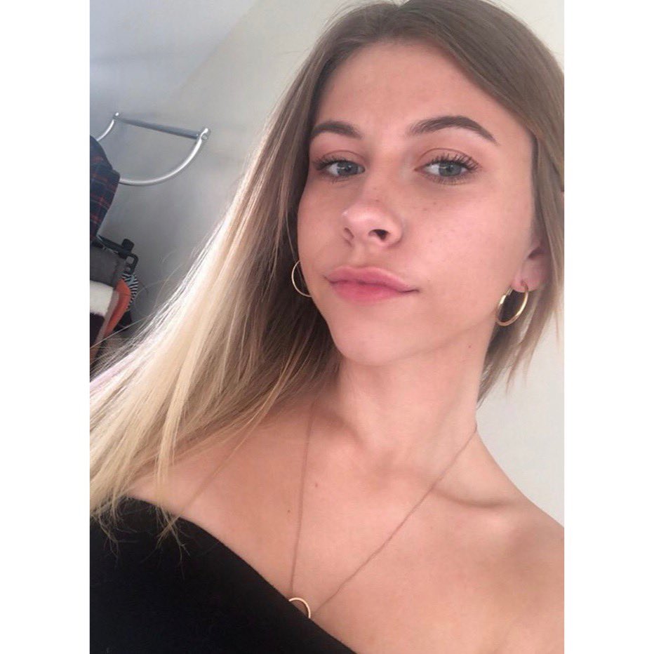 NetballSolent's tweet photo. Here’s to our first brand new committee member, first team VC @annaapickard. She is one of the most committed players on and off the court so we know she will be a great support for clauds this year #newblood https://t.co/OXgcl4jKwN