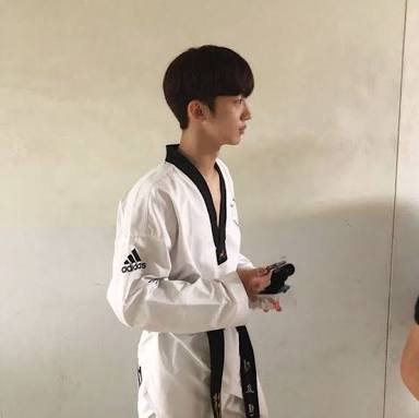 roselle #HyeongjunYohanAU📌 tweet media