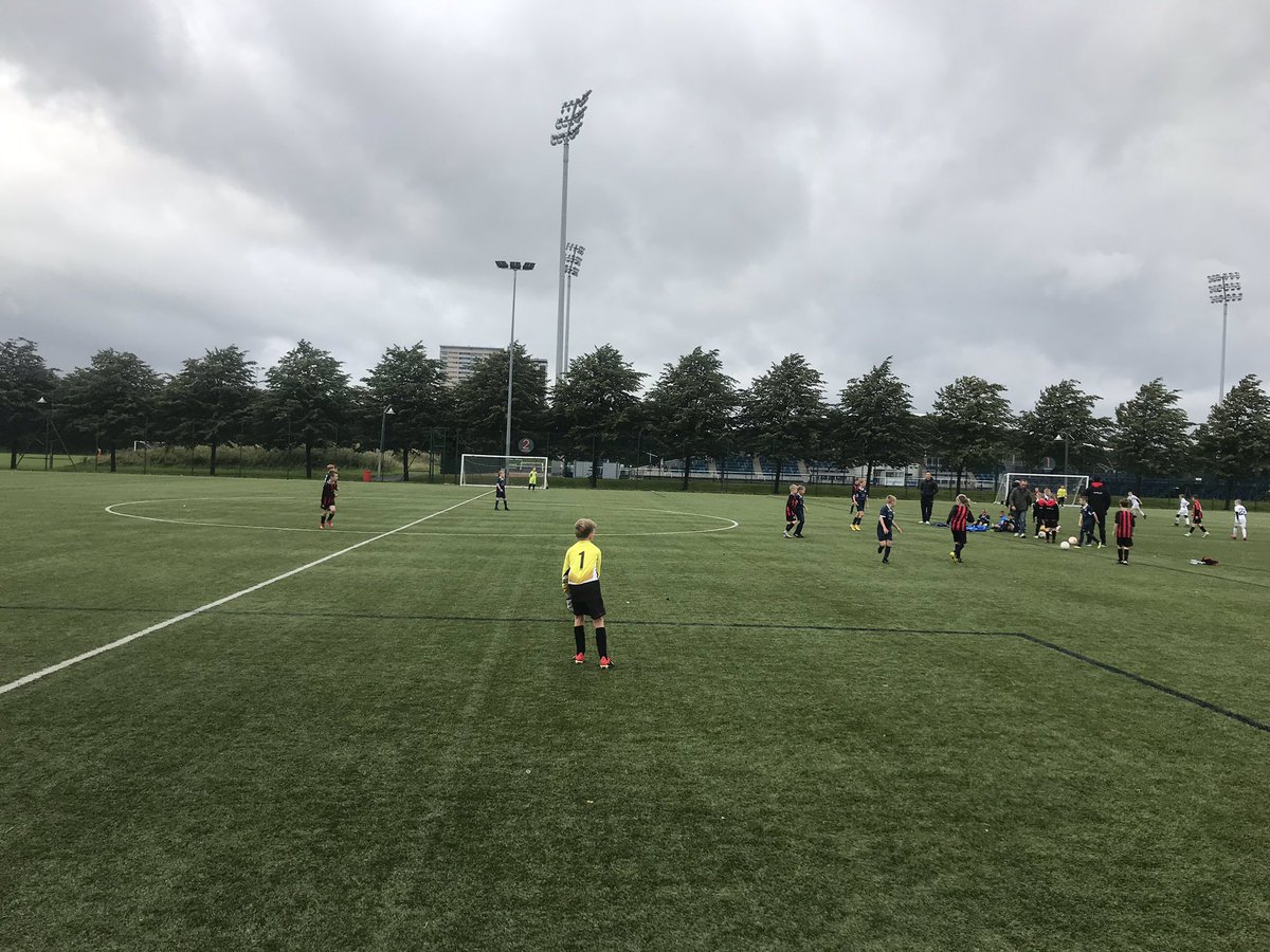 GiffnockSC2010's tweet photo. Super opening game in #GADYFL against @2010sFa this morning. Some great football on show, including top quality goal keeping on both sides. #CatLike #SafeHands #LetThemPlay https://t.co/NaVRFCq92J