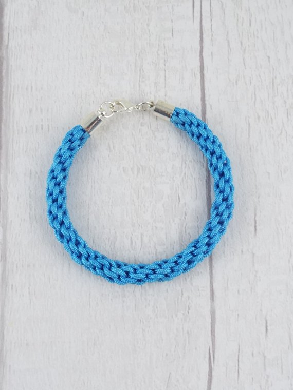 Blue skies might be few and far between for some folk but this little hand braided bracelet will be sure to a add a spot of colour to your wrist etsy.me/30frkhI #CraftHour #UKCraftersHour #Bracelet