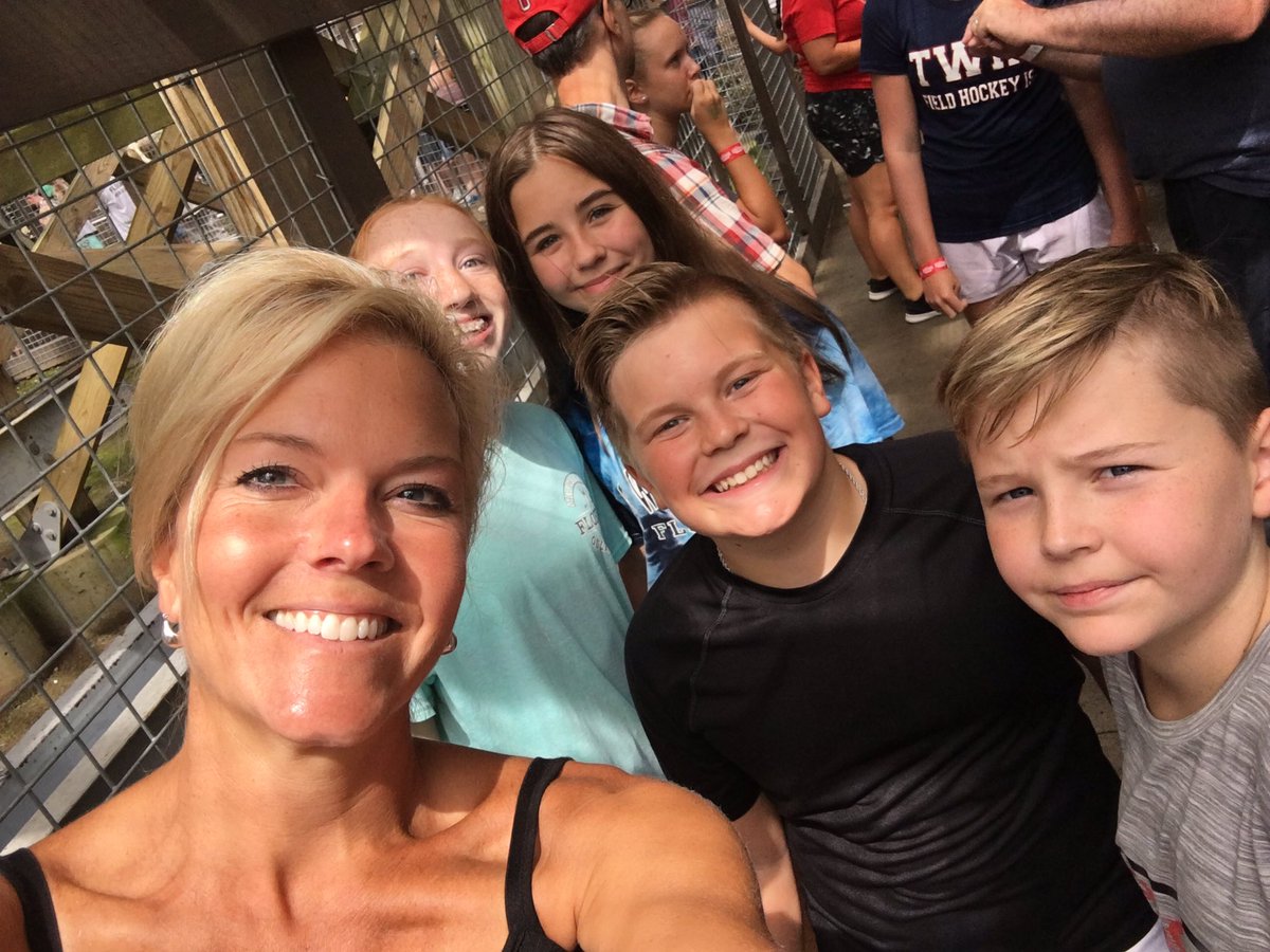 TracyMcCool's tweet photo. Steel Vengeance here we come! #cedarpoint https://t.co/YPX1Azhwsk
