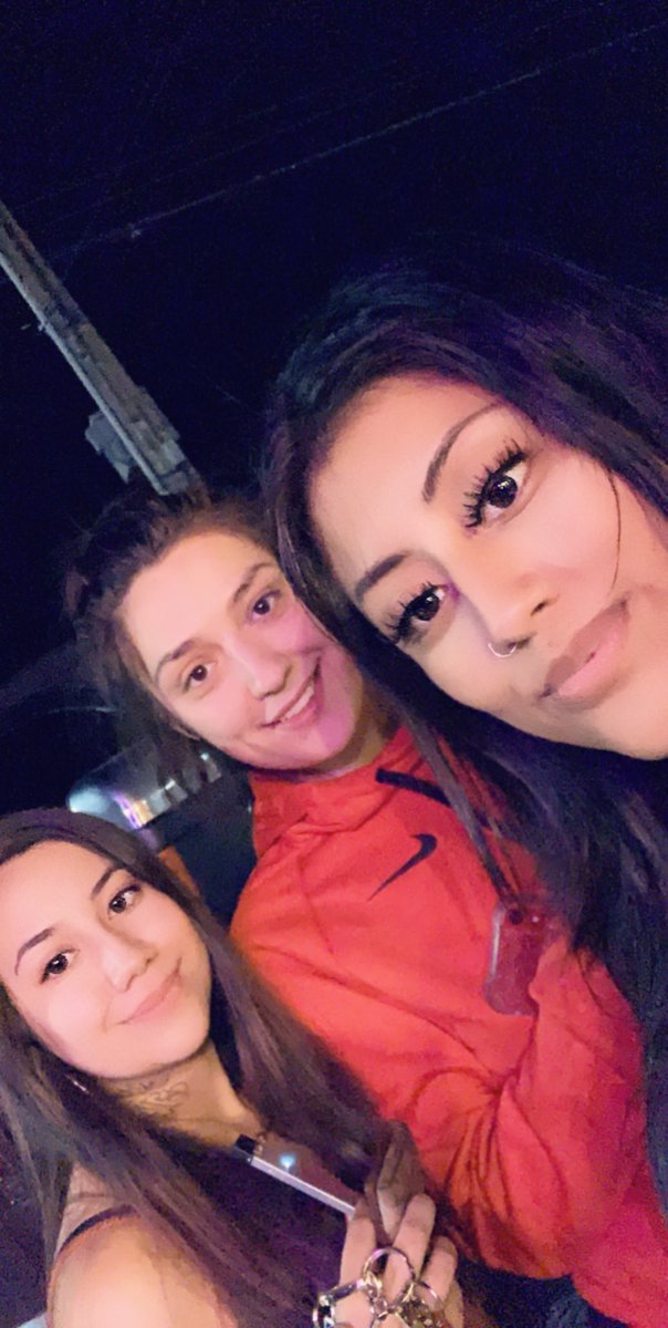 MerlinCortes's tweet photo. We just hellaaaaa lit 🤷‍♀️🏽 https://t.co/QSB2hGGZvX