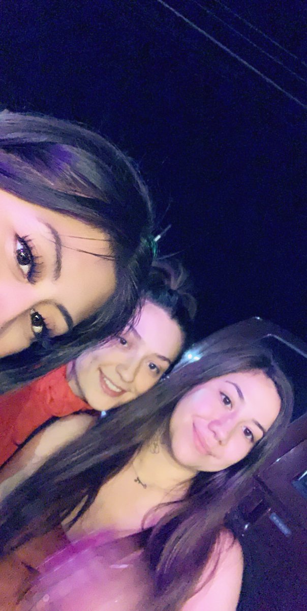 MerlinCortes's tweet photo. We just hellaaaaa lit 🤷‍♀️🏽 https://t.co/QSB2hGGZvX