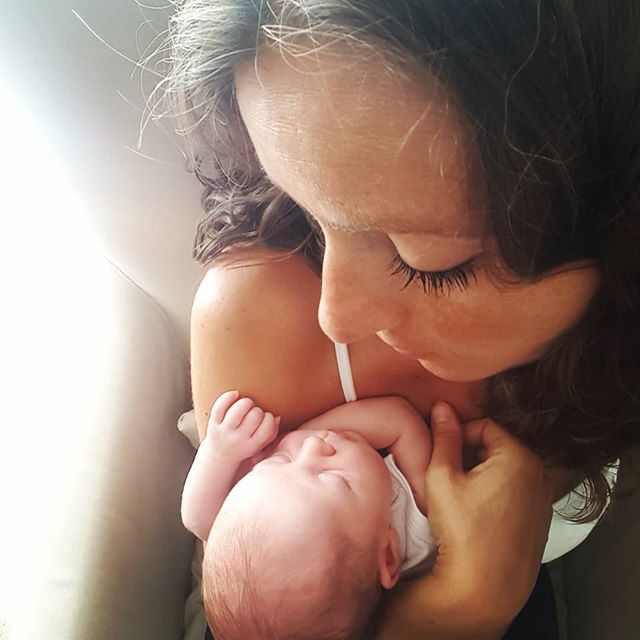 ElenaFoodBlog's tweet photo. L'abbandono completo nelle mie braccia...
E quel senso di infinito che mi fai scorrere nelle vene.
.
.
#conunpocodizuccheroit #mothershood #beingamum #mammablogger #mammeduepuntozero #loveyou #love #babyhood #babygirl #lovingyou #lamorevero #amore #amorv… https://t.co/YHcFop3SKp https://t.co/97irHXLvbk