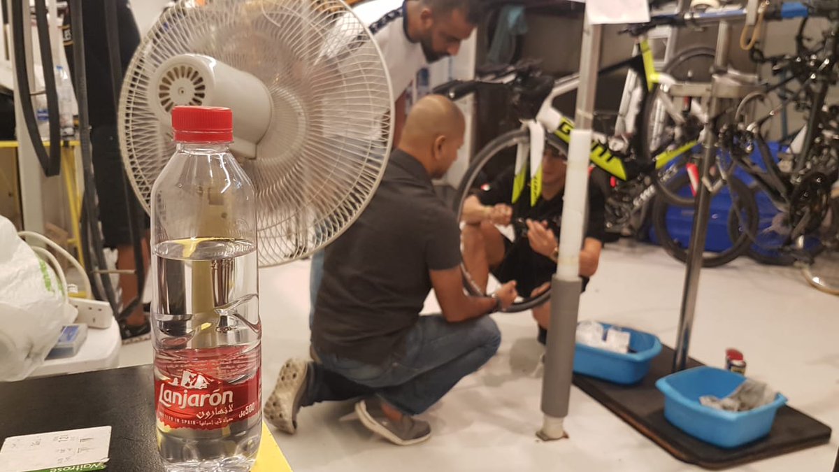 LanjaronArabia's tweet photo. Lanjarón Arabia was honored to be part of  Elbow greasing @rightshiftperformance project #200yearsofpurity #plasticneverintheheat #bpafree #fullrecyclablepackaging #uaehealthmovement #drinknatural 
For orders,  please call or whatsapp 050-9210655  ٠٥٠٩٢١٨٤٤٨للطلب يرجى الاتصال بن https://t.co/X5jvT0pZoZ