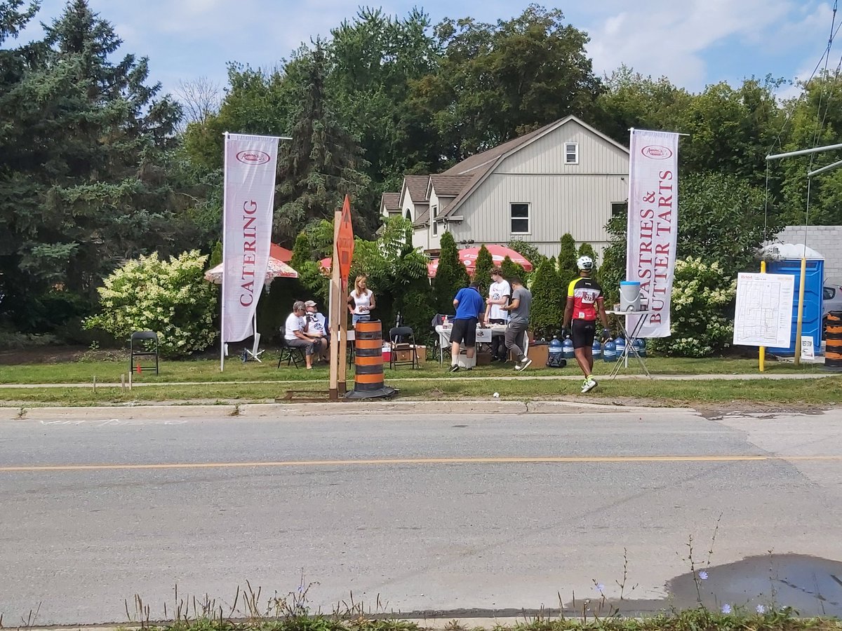 va3sbd's tweet photo. Anninas bakery rest stop and the 100k sweeps which closes this checkpoint.  @Ride4UnitedWay #ride4unitedway https://t.co/TzdDOqSBVD
