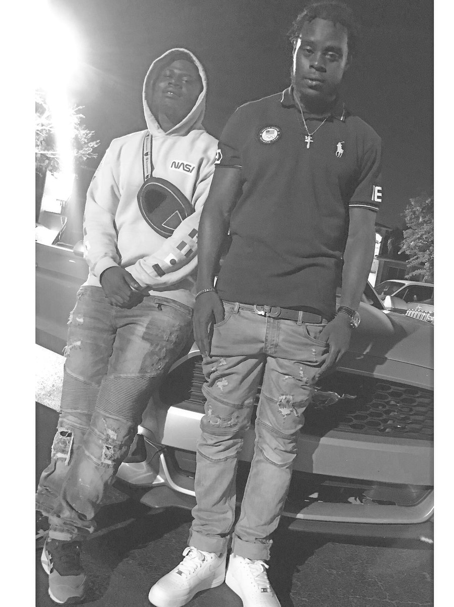 _BlessedUp1's tweet photo. Nigga Tried Da Runoff Caught Up Wit Em Sameday ‼️ Hit Up Cuzo Tre He Gone Slide Like Home Base💯💉 #AMG #RealWrap #ICantTellALie https://t.co/TU8iVGcuiv