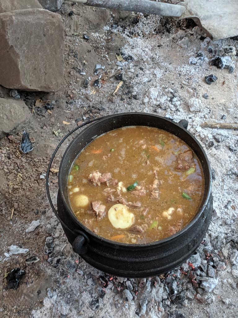 AshfordScoutsSA's tweet photo. This afternoon making bread and traditional Poikey.

#SA2019 🇿🇦 https://t.co/OMkwwzitpV