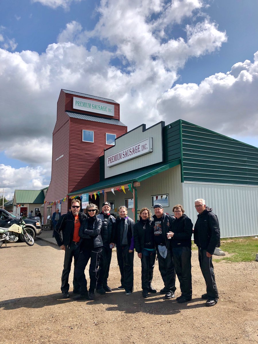 premiumsausage's tweet image. Did you visit us yesterday during our @OpenFarmDays event? Feel free to mention us in your post and we will retweet 👍🏼

☀️ A friendly reminder that our shop is Closed on Sundays. We hope you enjoy this beautiful summer day! ☀️ #openfarmdays #alberta