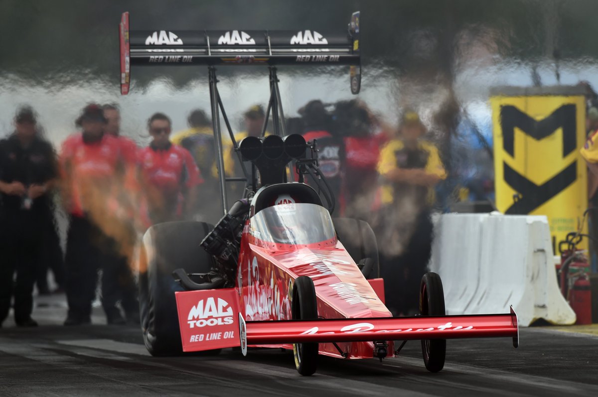 LaBounty's tweet photo. It's race day at @NHRA's #BrainerdNats! Good luck to  @Air_Doug and @TeamKalitta, as they show how Kalitta and #LaBounty can bring the speed and power for a dominating performance! Tune in on @FS1 at 2pm ET! #LaBountyPerformance https://t.co/qMvV6ep12j
