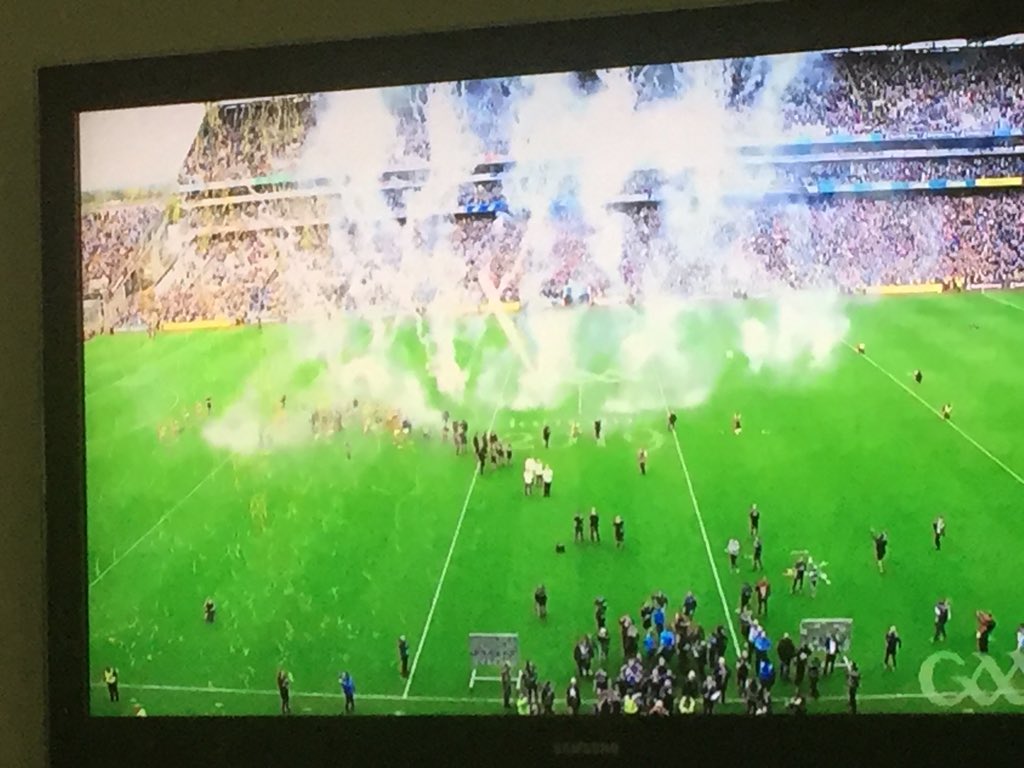 Kellyburke3846's tweet photo. @GAAGO Thanks for the streaming and congrats to Tipperary for the win! So excited for all of you! Will always be cheering you on from Philadelphia, PA!💙💛🇨🇮 https://t.co/GBY8ocf47b