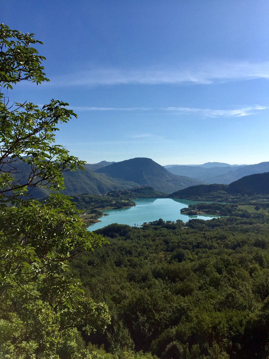 fraiovi's tweet photo. Discover #altomolise.
#iocorroqui alle porte del Parco N. D’Abruzzo settore #Mainarde , salendo (D268+) e scendendo su strade intagliate nei monti, paesaggi mozzafiato ed echi di bande musicali da paesi in festa ...
@runlovers https://t.co/qcJb8GGM3b