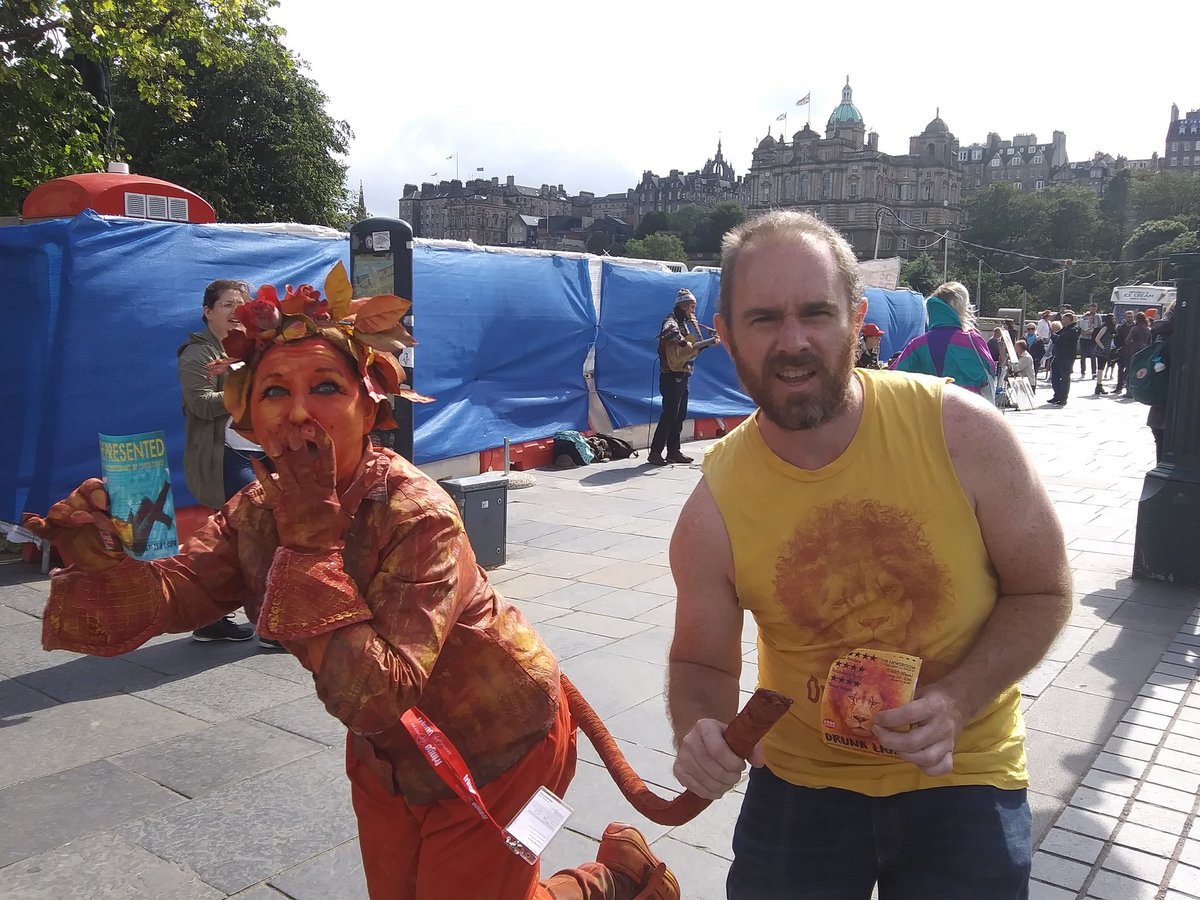 1mannutcracker's tweet photo. there's one week left.

#edfringe2019 #EdFringe19 #DrunkLion #ThePresented #makeyourfringe

@alicestatues https://t.co/T923EiIQ5Z