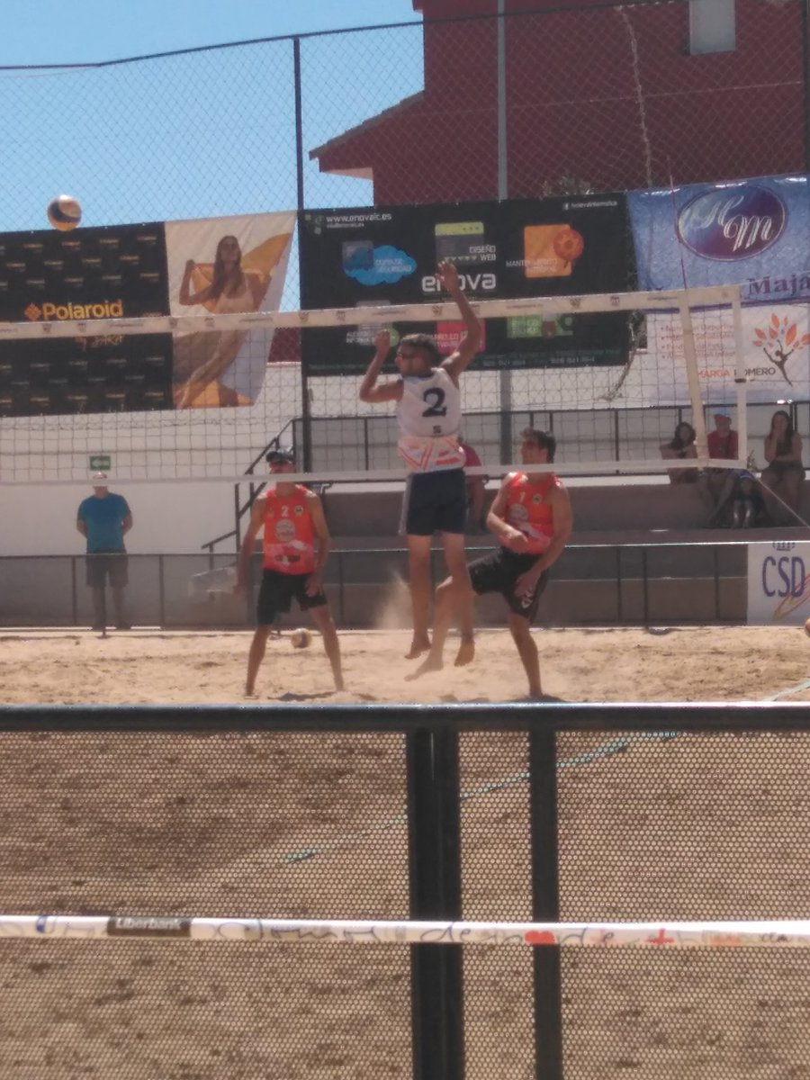 CUARTOS DE FINAL!!
12:30

Un.Alicante/-CVA
CVP Poniente Benidorm/CVA
21-16;18-21;8-15
