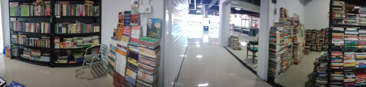 Guys, just info..di pasar kenari lt.3 ada toko2 buku (pindahan dr kwitang &amp; senen). Masih sepi pengunjung, pdhl tempatnya enak ber Ac, bersih, ada mushola, ada kedai kopi nya. Ini para pedagang disana minta tolong di promoin, krn mungkin blm byk warga jkt yg tau