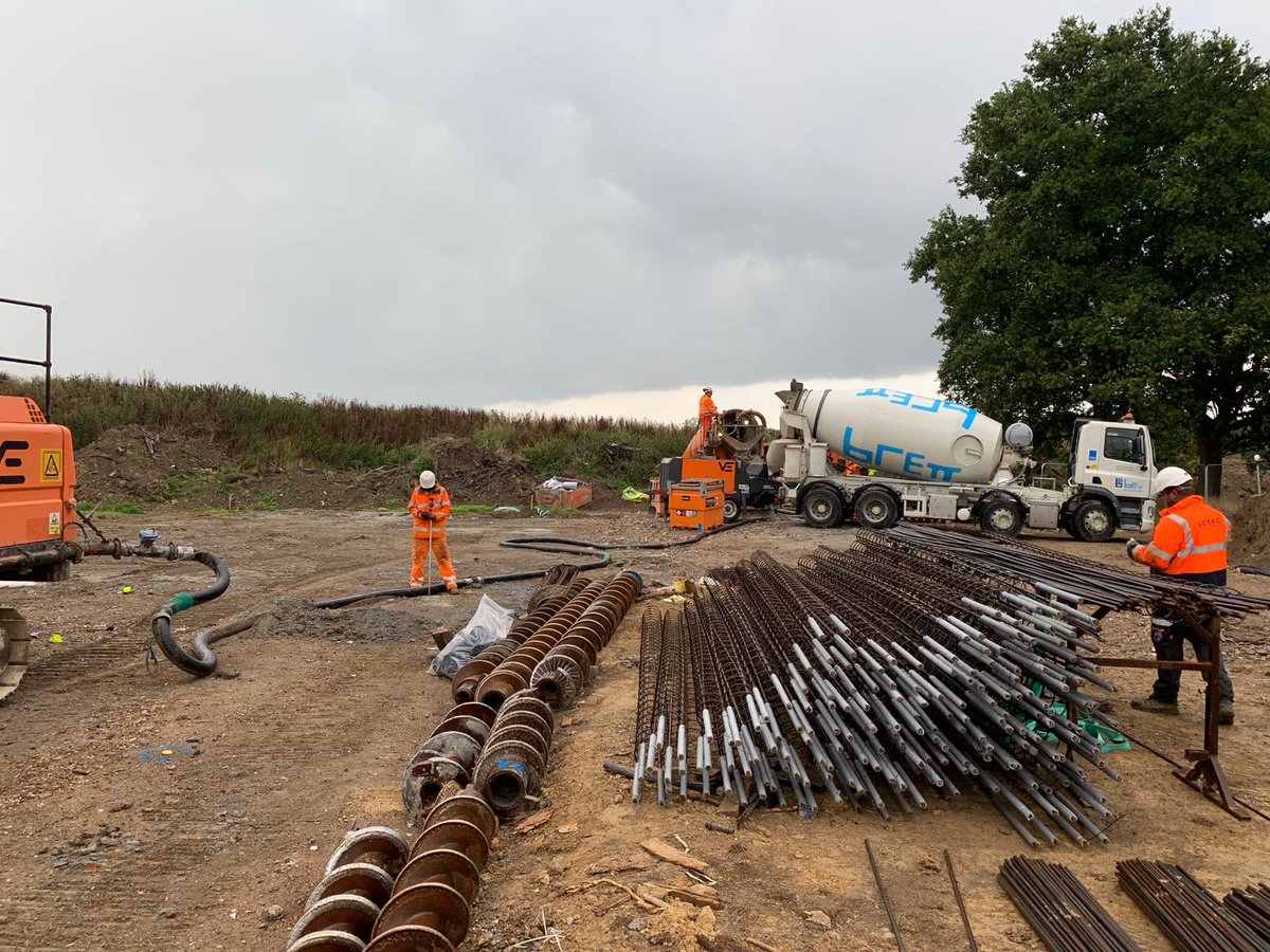 DevineGroup_UK's tweet photo. Piling started this week at our #forgewood development with @PersimmonHomes #TeamJD #groundworks https://t.co/yxAVyQMlce