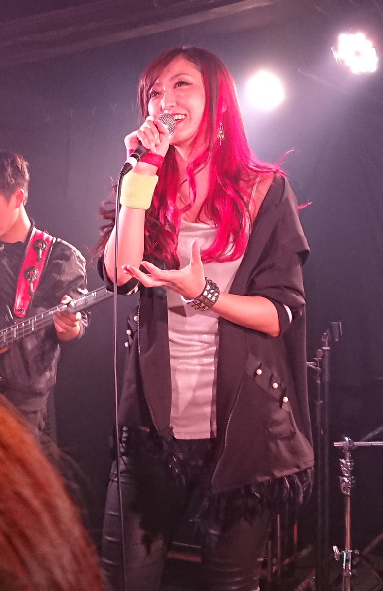 princecancer722's tweet photo. #大山まき #HowlingNight 
昨夜の大山まきさん
『まきちゃん、可愛い！ ♥️ 』 https://t.co/KGlTzx2Blo