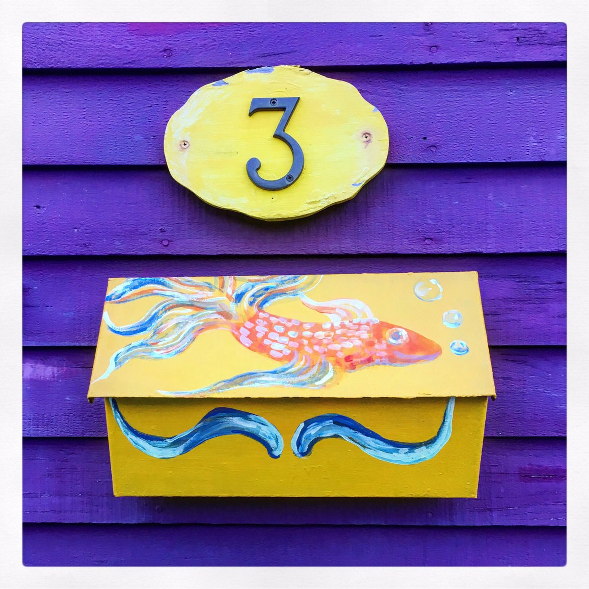 Downtown mail boxes are the best 🎨 

#mailbox #mailboxart #newfoundland #lovestjohns #lovedowntown #storycove #yyt #explorenl