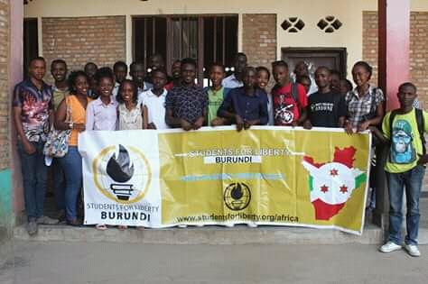 ForSfl's tweet photo. Engageons plus des
 personnes  aux idées qui peuvent réduire les barrières de la liberté au #Burundi.
#peace #afreefuture #liberty
@SflBurundi 
@KezaAxel 
@Fkeza2 https://t.co/5xAdsLEnip