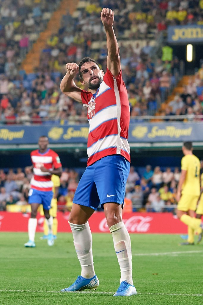 ymWiz_'s tweet photo. Canterano. Marcó en 1a andaluza, ascendió de 3a a 2aB con el primer equipo y ayer, en su debut en 1a división, logró el gol del empate. Antonio Puertas es leyenda @GranadaCdeF 🌟 https://t.co/bTp0uNG42j
