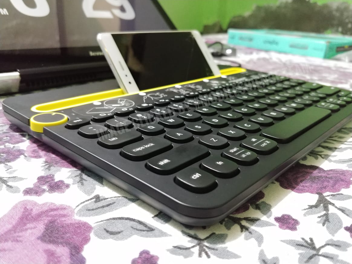 MobileScienceU's tweet photo. Tweeting this message from #LogitechK480 using with my @HuaweiIndia #P9 smartphone.
New video about #Unboxing & #review coming at our @YouTube channel. Post your question about this @Logitech multi device #keyboard
#Logitech #MultiDevice #K480 #mobilescience #mobilescienceu https://t.co/CIFmjceLMz