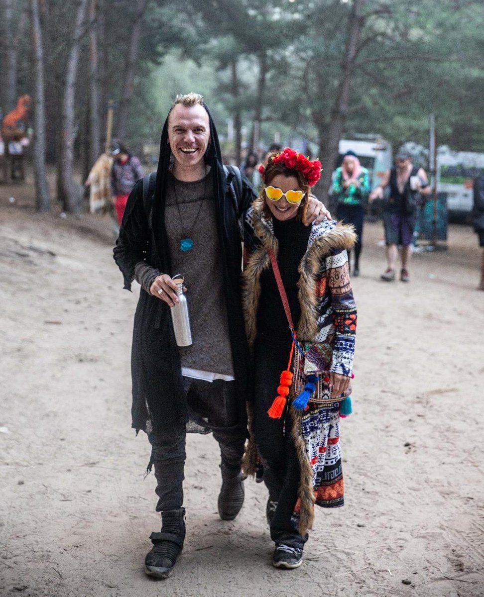 Closing the weekend in a magical forrest, Bucht der Traumer Festival. 🌲🌳

Find me 14:30 - 17:30 ☝🏻

# buchtdertraumerfestival #berlin #undersmusic #sonyadove