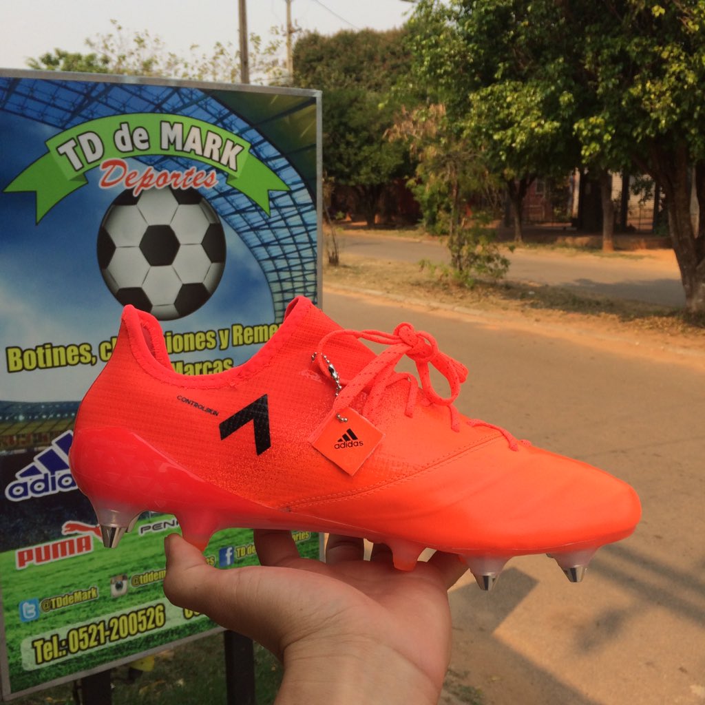 TDdeMark's tweet photo. Adidas ACE 17.1 SG (Mixto) - Gama Profesional ☑️
Para el amigo #ArnaldoDavalos🧤⚽️
Gracias por la preferencia 👍🏽👌🏽
#Adidas #AdidasSoccer #AdidasFootball #Copa17 #SG #TDdeMarkDeportes https://t.co/9uImQxTag0