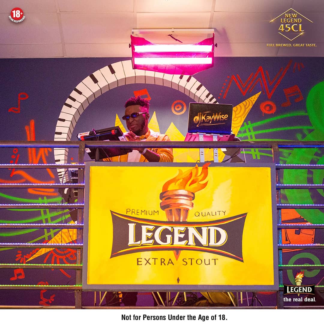 NpoReports's tweet photo. Who Brought DJ Humility to House Party; Angry Followers of BBNaija Demand https://t.co/dVaDQ5jlLp via @NPO Reports
#BBNaija #BBNaijaparty #djhumility #nporeports https://t.co/7PJRc3fjye