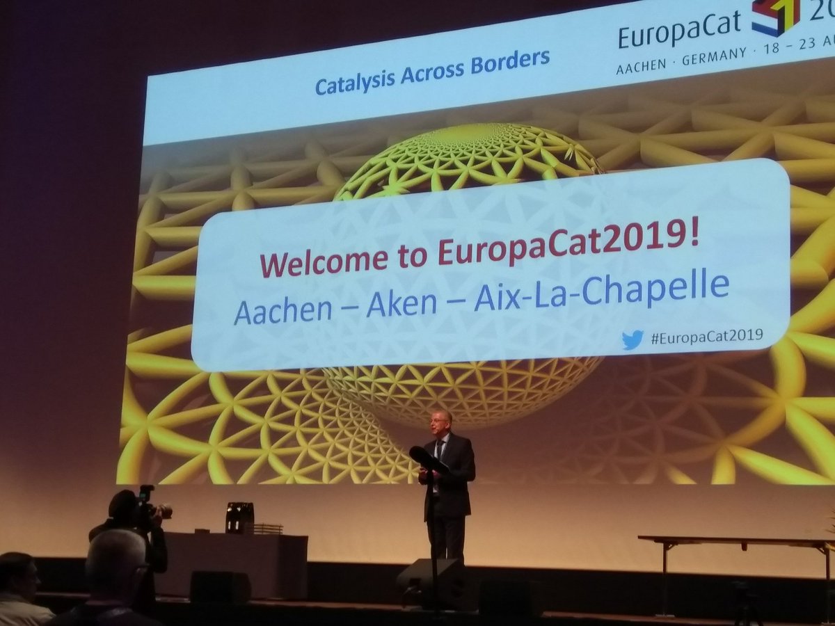 jkowalska's tweet photo. Walter Leitner #mpicec #RWTH @RWTH is warmly welcoming everyone at #EuropaCat2019, the #catalysis conference across borders #Eurogress https://t.co/IooMkoSQFc