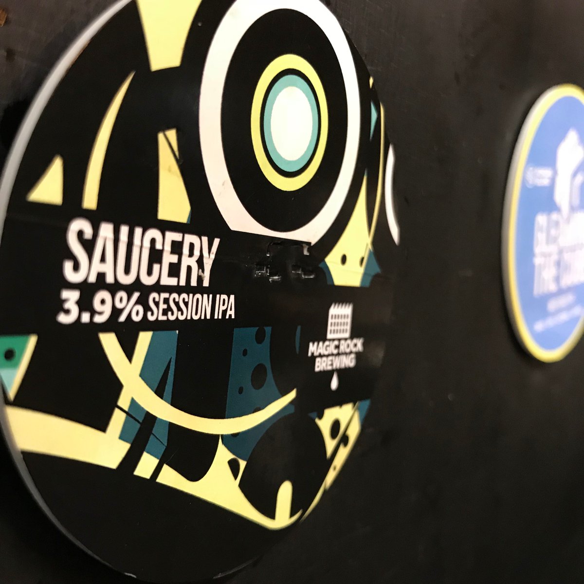 venturesbar1's tweet photo. Some great Sunday session-able sippers on today....Live music from 3pm Acoustic Sundays-Darren Jackson 🍺 🎵 🍺 🎸 🍺 🎤 🍺 🎵

https://t.co/QxySW8SZPf

@OakhamAles @MagicRockBrewCo @PomonaIsland @SQUAWKBrewingCo 

#craftbeer #bar #brighouse #SundaySessions #acoustic #livemusic https://t.co/Q0g2ef7djI