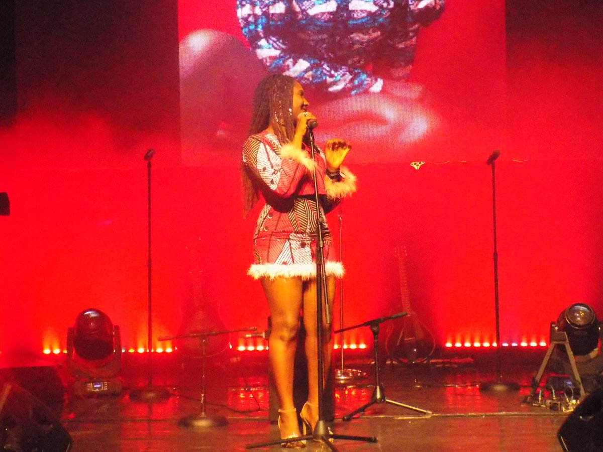 musicguides_'s tweet photo. @DeenaAde is one to watch out for. Her performance at the #FalanaChapterOneTour was stellar.

You should check out her song titled "Savage". https://t.co/lLOic33TOt