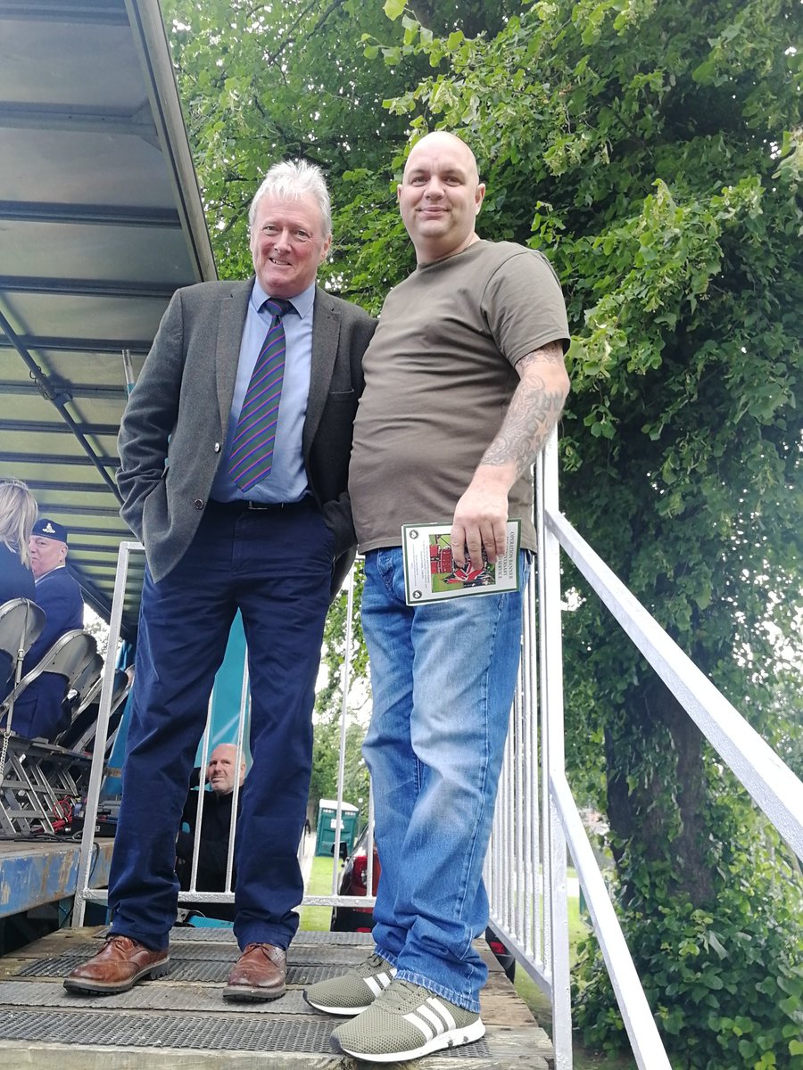 vendividivici's tweet photo. Great to meet @charlie_lawson1 yesterday nothing but massive respect for him, loves his wee country and the people who defended it #OpBanner50 https://t.co/rlyvhrW6PO