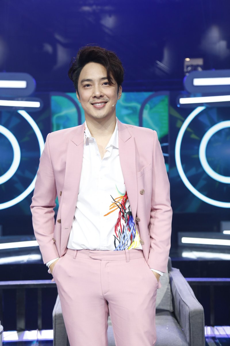 onehdthailand's tweet photo. แจกหล่อเท่ห์สไตล์ #TeamSingerNueng
ติดตามได้ใน #Theduetร้องล่าคู่ https://t.co/DjTtQQVkA8