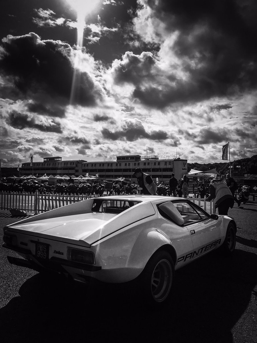 stevejamesyep's tweet photo. #FestivalItalia #brandshatch @Brands_Hatch @AutoItaliaMag https://t.co/OilQmTa2wq