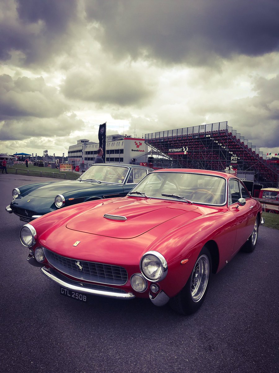 stevejamesyep's tweet photo. @FerrariOwnersGB #FestivalItalia #brandshatch @Brands_Hatch @AutoItaliaMag https://t.co/6V0bF09xTd